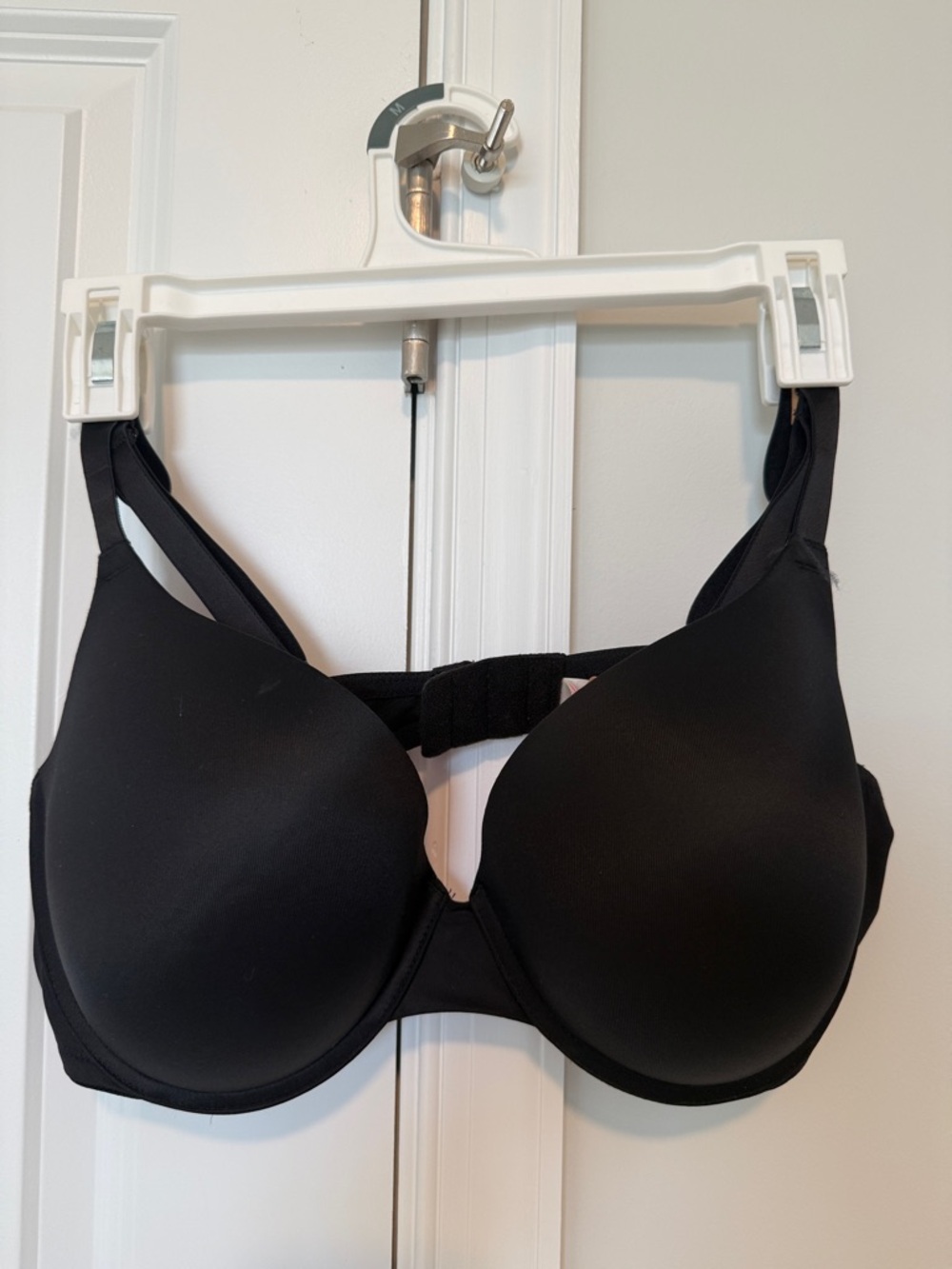 38 D Victoria Secret Pink Collection Black Seamless Push-Up  Bra New with Tag
